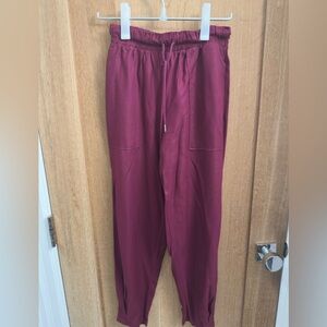 Women’s Burgundy Drawstring Pleated Trousers